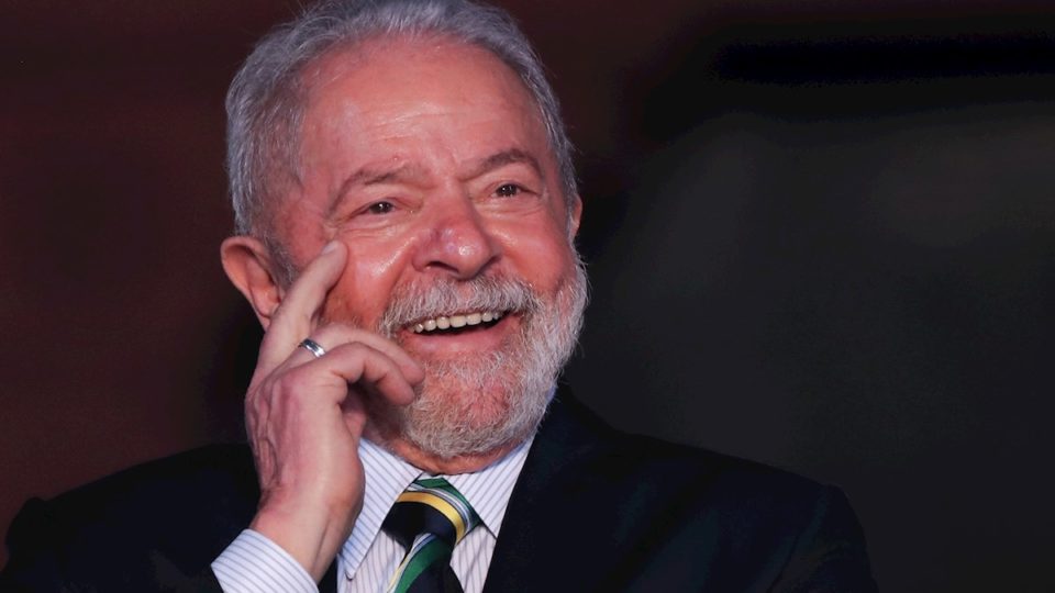 Lula vence Bolsonaro na eleição mais apertada desde redemocratização